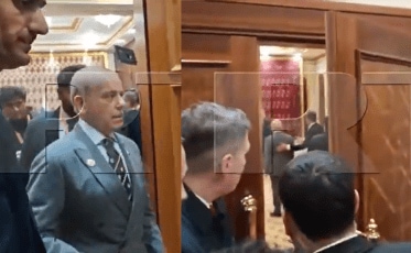 Pak PM Sharif gatecrashes Putin-Erdogan meeting after 40 min wait for Russian President | Videos (RT India video screengrab)