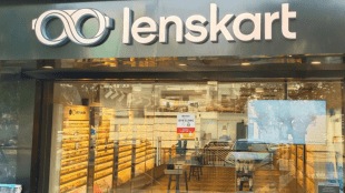 Lenskart Solutions stock analysis showing Ambit's Sell rating with Rs 339 target vs. Jefferies' Buy rating at Rs 500 target, highlighting valuation concerns against peers