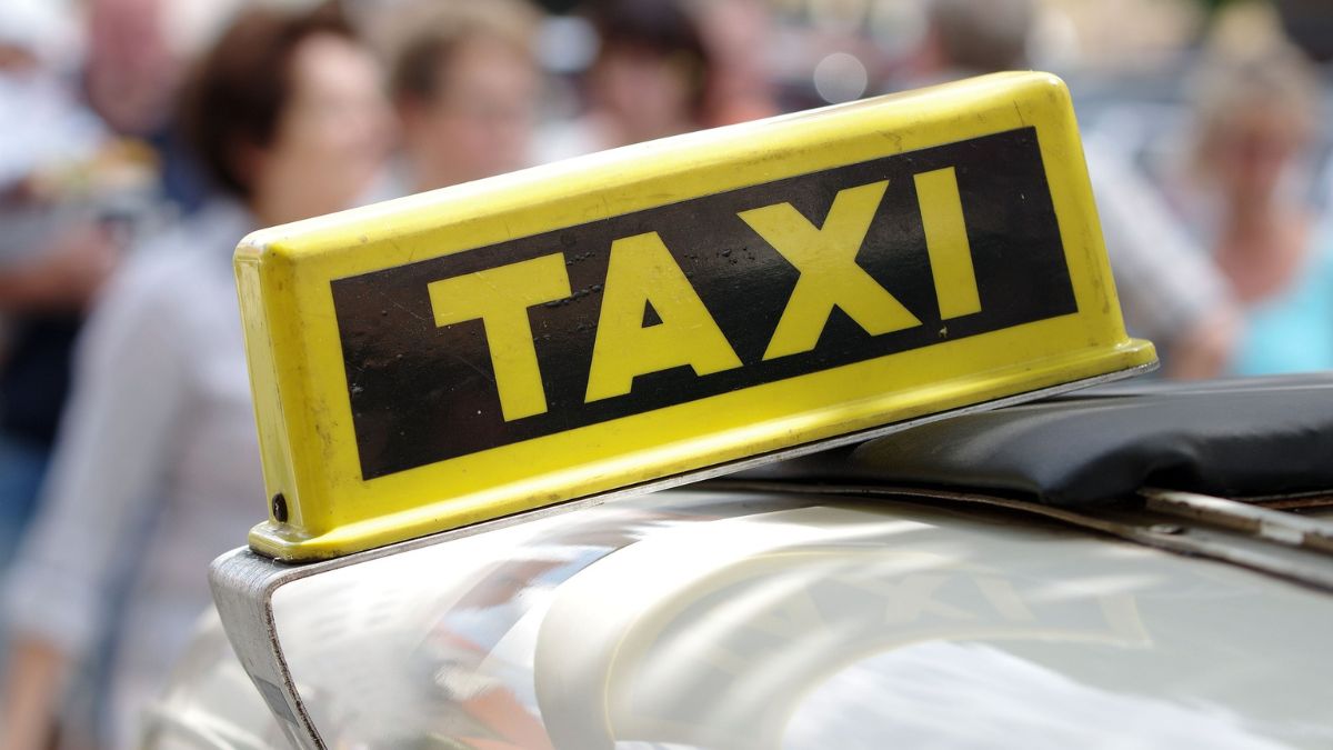 Operated by New Delhi-based Sahakar Taxi Cooperative Limited, Bharat Taxi stands out with its zero-commission structure