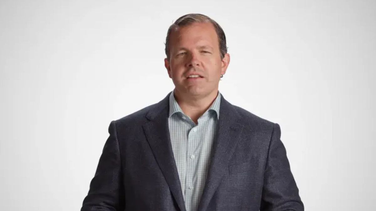 Graham Walker, the former CEO of Fibrebond. Graham Walker, the former CEO of Fibrebond.