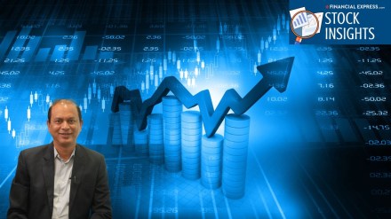 Sunil Singhania's 'opposites' game: Why these stocks are 2026 watchlist worthy. (Image Source: Canva) Sunil Singhania's 'opposites' game: Why these stocks are 2026 watchlist worthy. (Image Source: Canva)