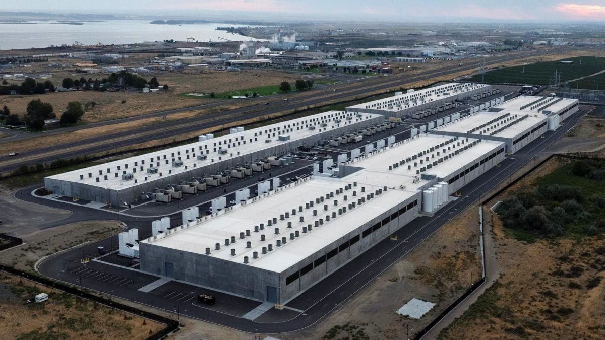 Amazon operations blamed for worsening nitrate pollution and growing cancer cases in Morrow County Amazon operations blamed for worsening nitrate pollution and growing cancer cases in Morrow County