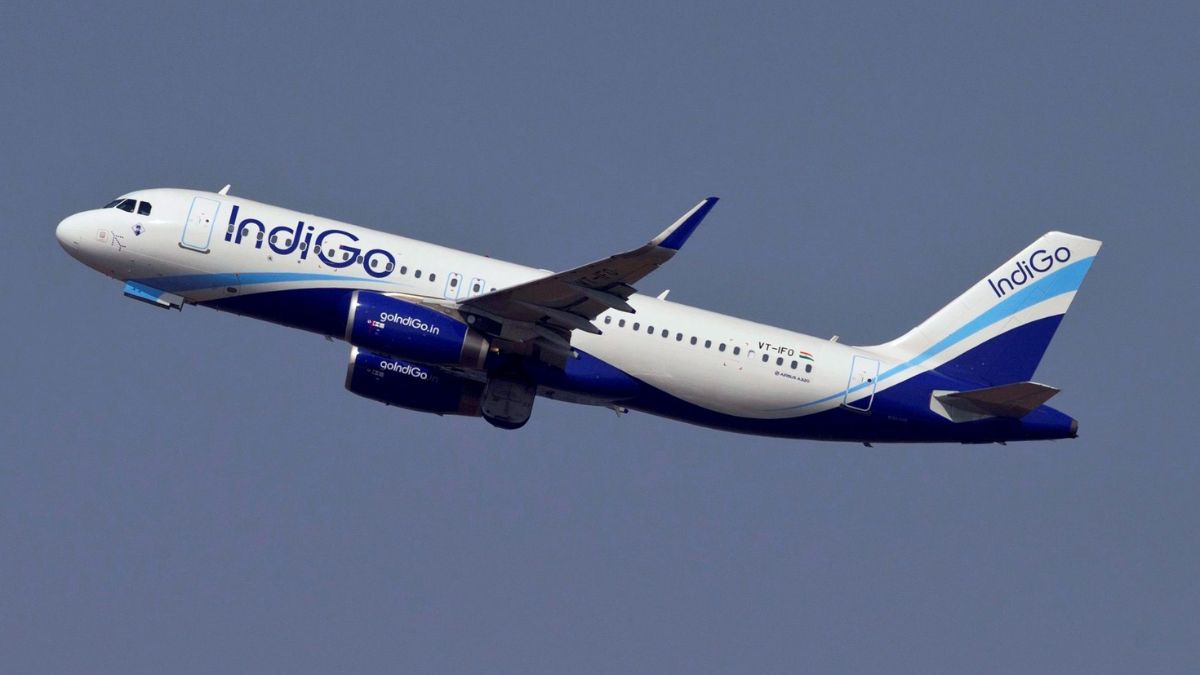 Einen Tag nach Air India wurden über 100 Flüge von IndiGo an mehreren ...