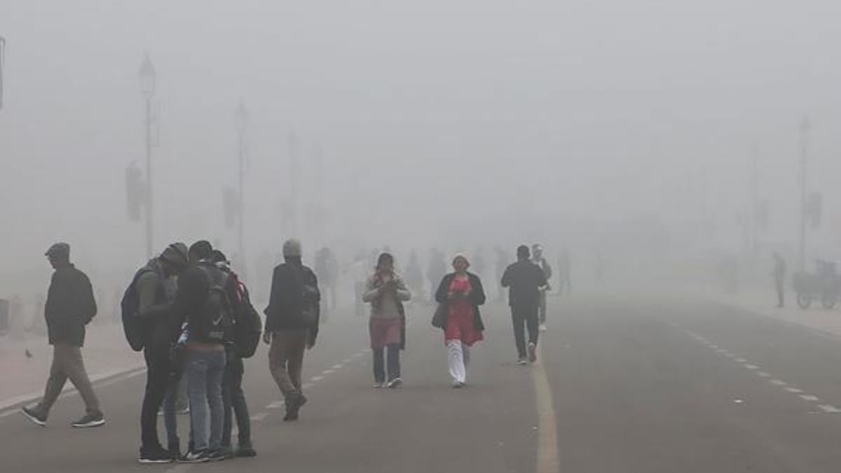 Delhi AQI today: Out of 40 monitoring stations, 11 continued to record “severe” AQI levels, while 27 areas fell in the “very poor” category. Only two stations reported “poor” air quality.