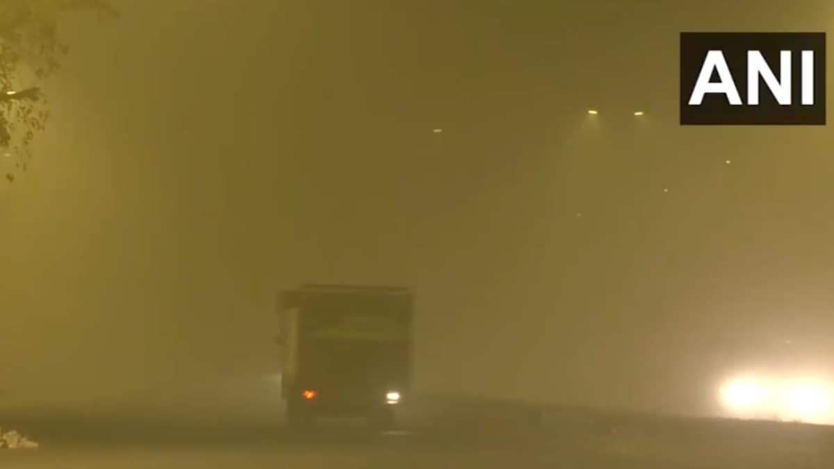 Fog in Delhi today: According to the India Meteorological Department, the visibility at Delhi’s Indira Gandhi International (IGI) Airport is as low as 50 metres at around 7 am.