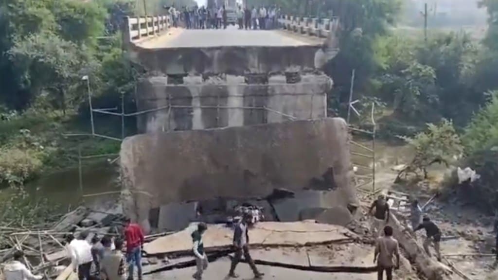 1 dead, several injured as bridge collapses in Madhya Pradesh’s Raisen district