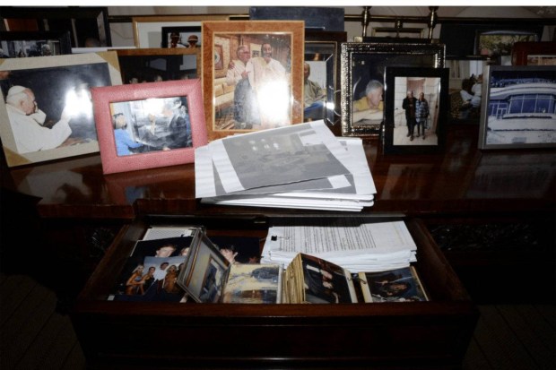 &nbsp;Inside Epstein’s Manhattan home, drawers and framed pictures can be seen, including of Donald Trump. (Photo source: DOJ handout via Reuters)
