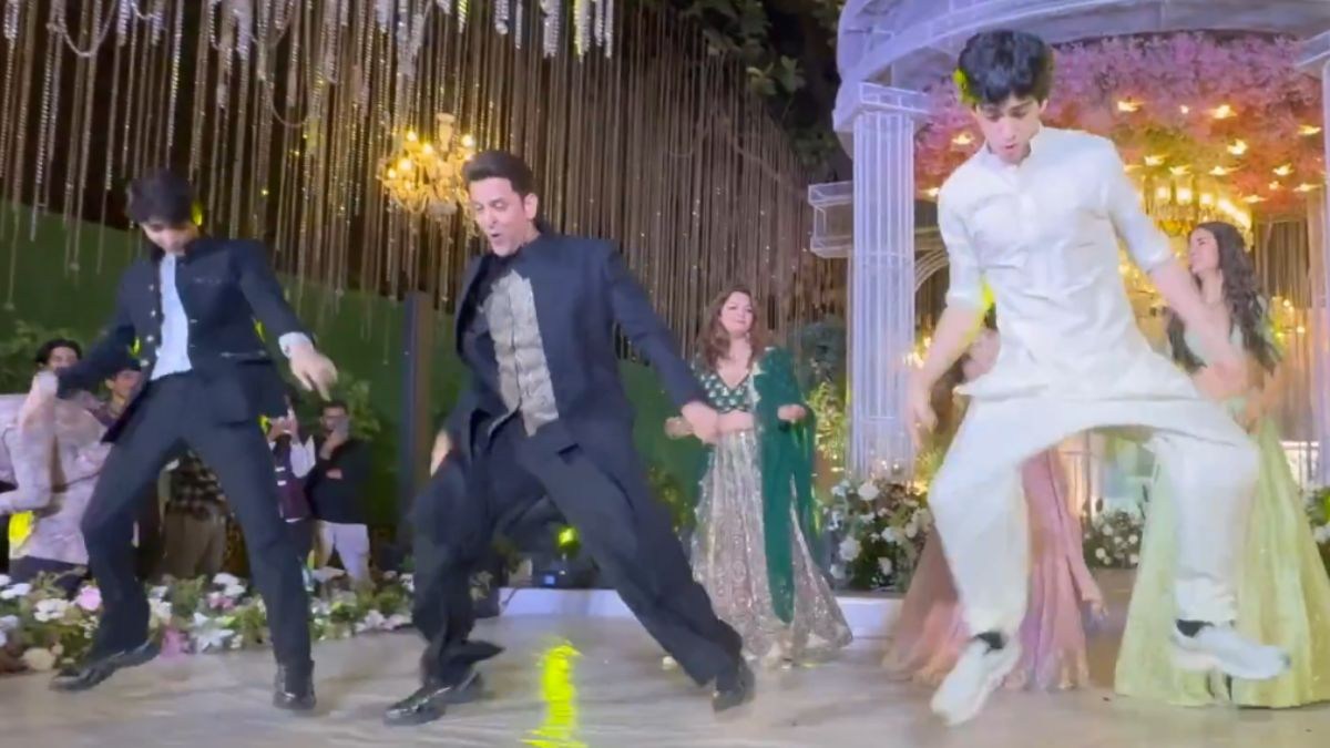 Hrithik Roshan Dances with Sons at Wedding