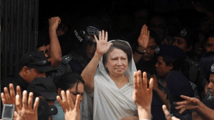 Former Bangladesh prime minister, Khaleda Zia, has passed away at 80. She was suffering from advanced cirrhosis of the liver, arthritis, ‌diabetes, ‌chest and heart ‌problems.