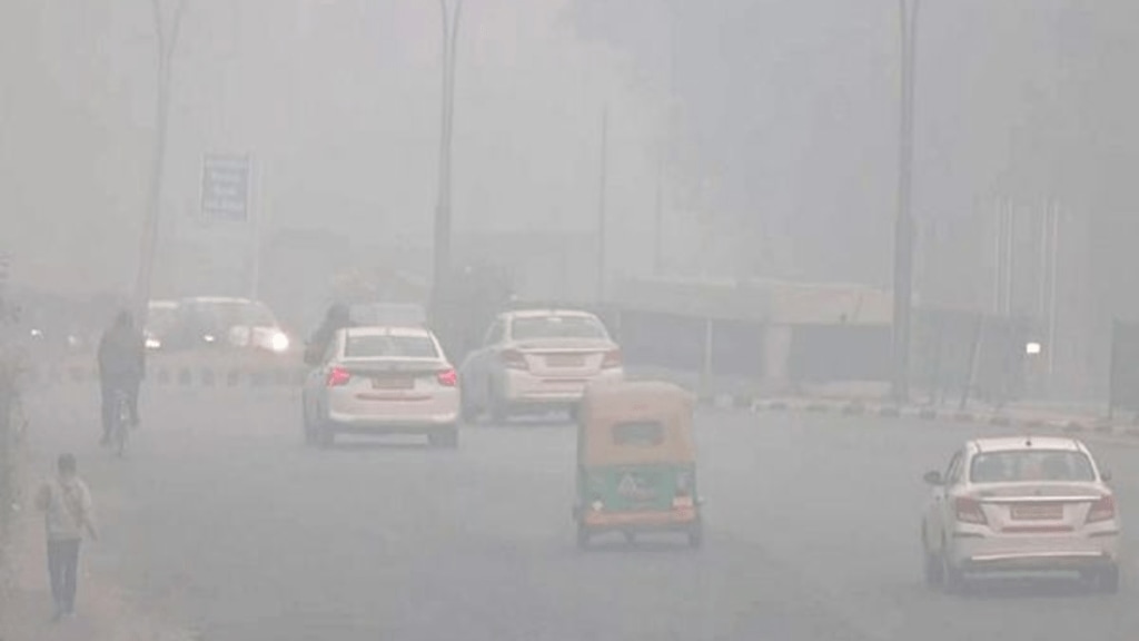 IMD sounds orange alert as extreme fog descends on Delhi-NCR, air quality turns 'severe' again IMD sounds orange alert as extreme fog descends on Delhi-NCR, air quality turns 'severe' again