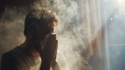 Are we becoming less happy, more anxious due to rising air pollution? Here’s what mental health experts say 