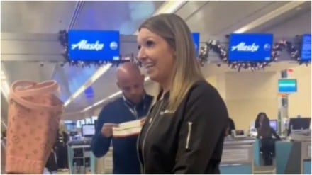 The passenger, who was identified as Alexandra Compton was on way home to Portland, Oregon when an agent explained there wasn’t enough room for both of her pets in the same carrier, sending her into an angry rant.