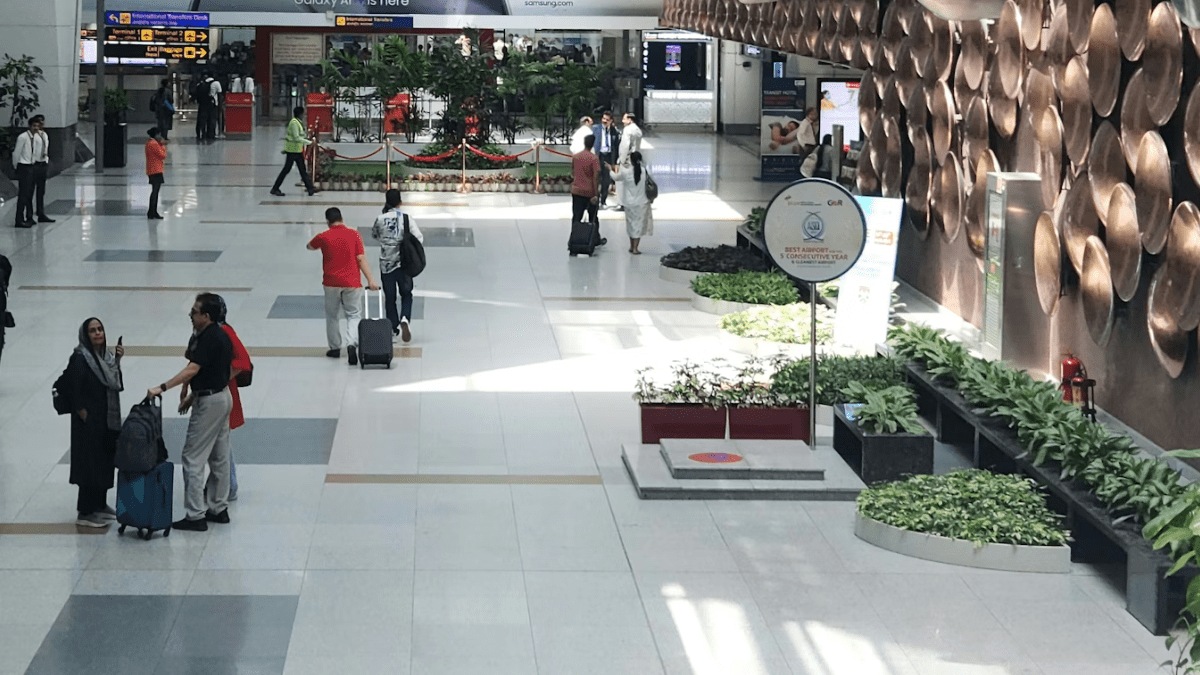 Alok Jain, founder of WeekendInvesting and an IIT Delhi graduate, said that although the air is cleaner in New York, there are “many more good things happening” in India.