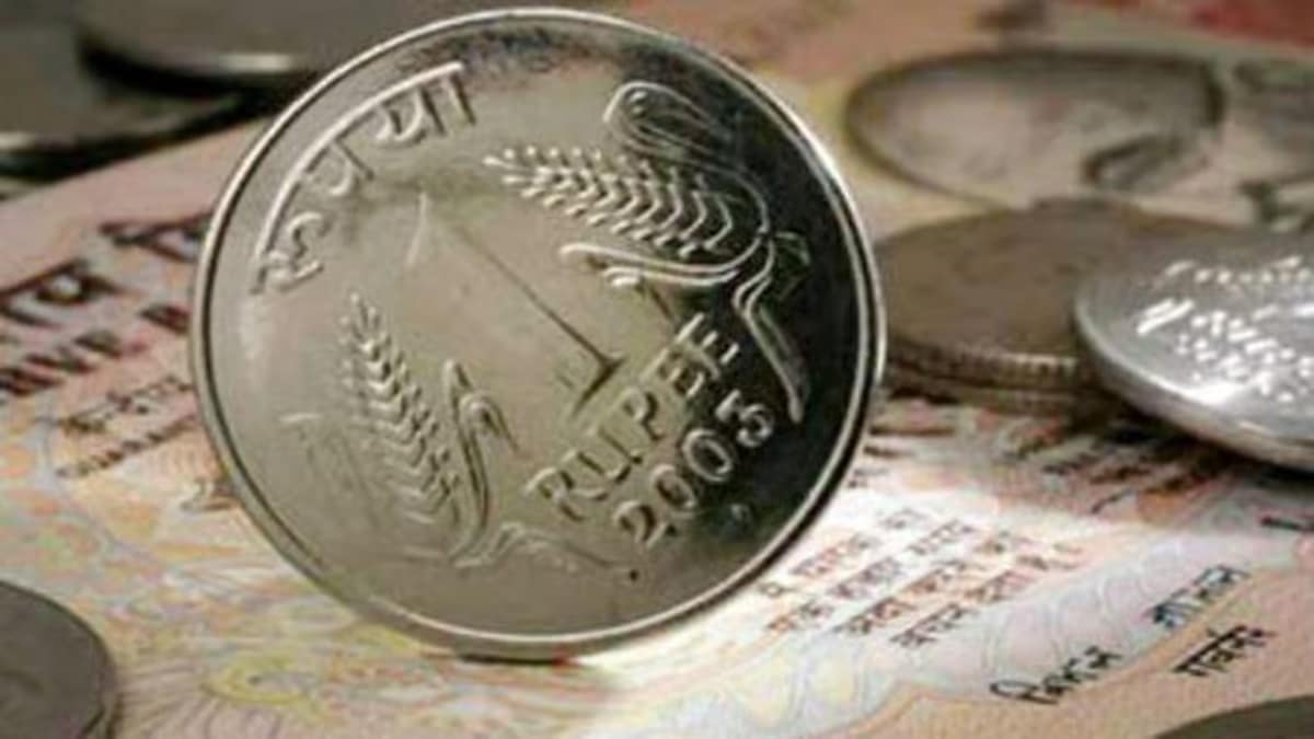 Rupee bids adieu to 2025 on a stable note above 90/ dollar - 3 key highlights (Source: Reuters) Rupee bids adieu to 2025 on a stable note above 90/ dollar - 3 key highlights (Source: Reuters)