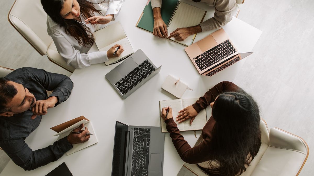 2025 Workplace Trends: Job Hugging to Task Masking
