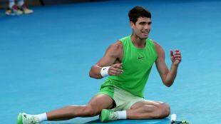 Carlos Alcaraz of Spain emotional celebration Australian Open 2026 semi-final