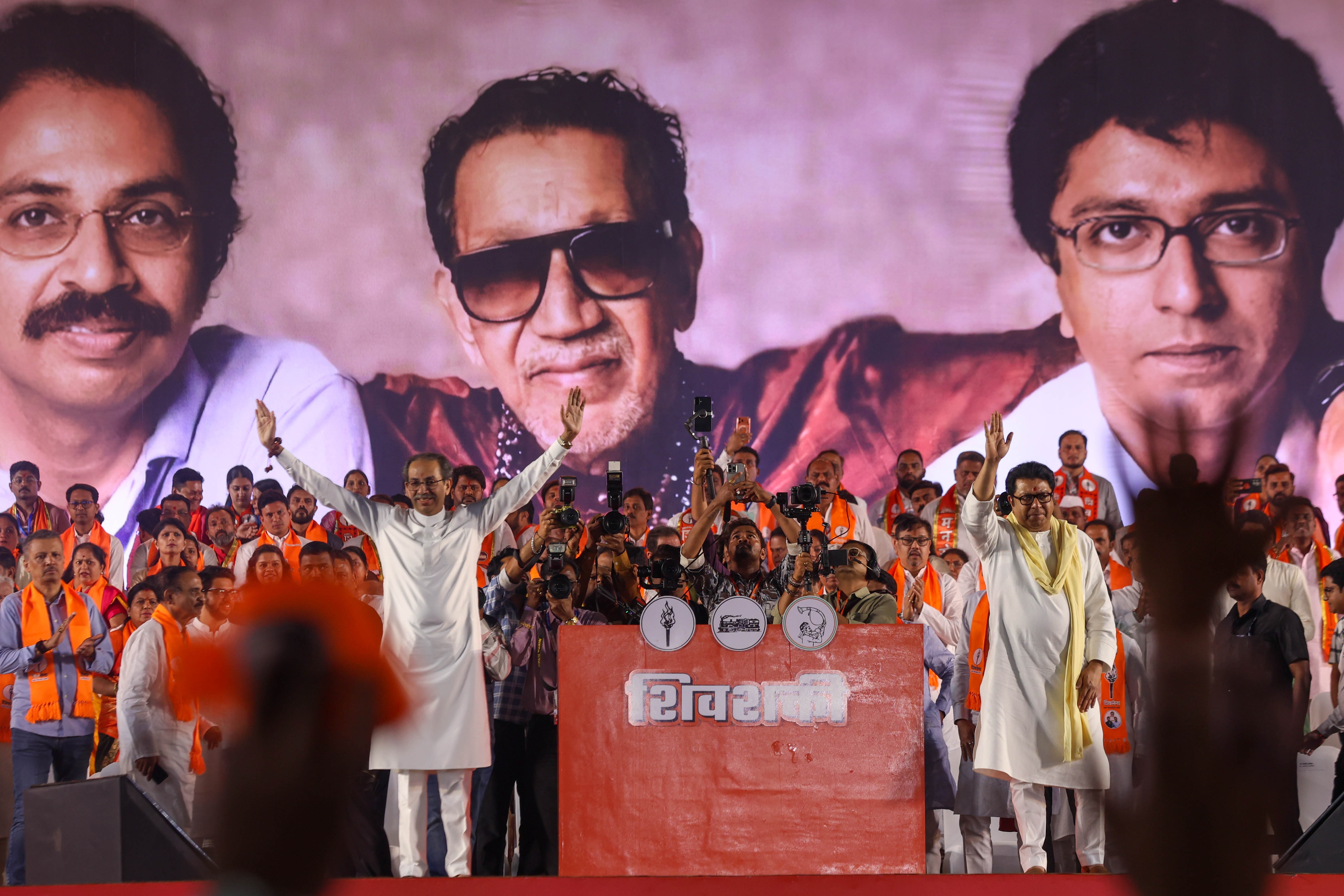hiv Sena (UBT) chief Uddhav Thackeray and MNS chief Raj Thackeray address a public meeting at Shivaji Park, Dadar during the ongoing Brihanmumbai Municipal Corporation (BMC) election campaign in Mumbai. (Express photo)