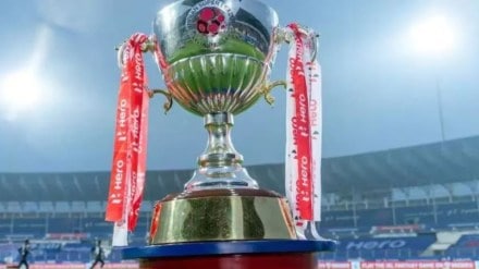 ISL set to resume on February 14: Mandaviya confirmed that every club will participate in the league. (Photo Source: X/@IndSuperLeague)