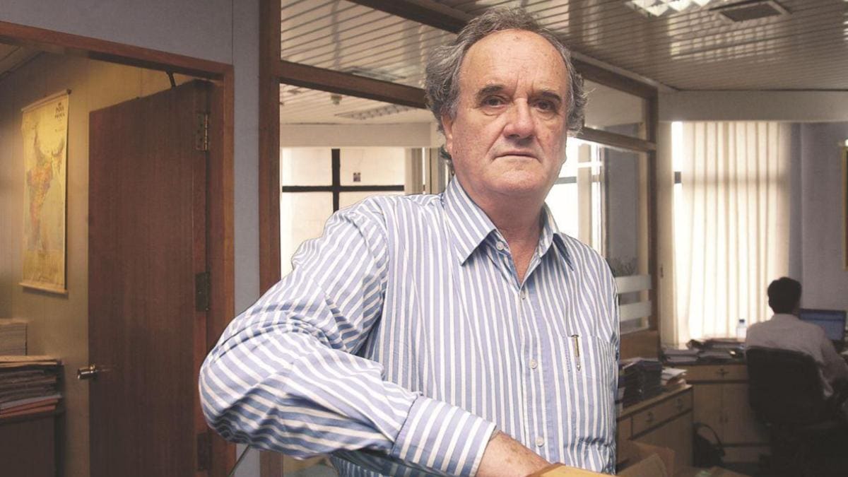 Sir Mark Tully death, Mark Tully dies at 90, BBC voice of India, Sir Mark Tully obituary, Mark Tully BBC journalist, BBC India correspondent, Mark Tully India reporting, Sir Mark Tully Padma Bhushan, Mark Tully books on India, No Full Stops in India author, India in Slow Motion Mark Tully, Operation Bluestar BBC coverage, Bhopal gas tragedy BBC journalist, Babri Masjid demolition reporting, veteran BBC journalist death
