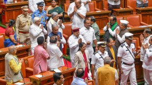 Karnataka Governor Thaawarchand Gehlot, state Assembly Speaker UT Khader, Chief Minister Siddaramaiah, Legislative Council Chairman Basavaraj Horatti and state Law and Parliamentary Affairs Minister H K Patil arrive for the joint session of the state legislature (Photo: PTI)