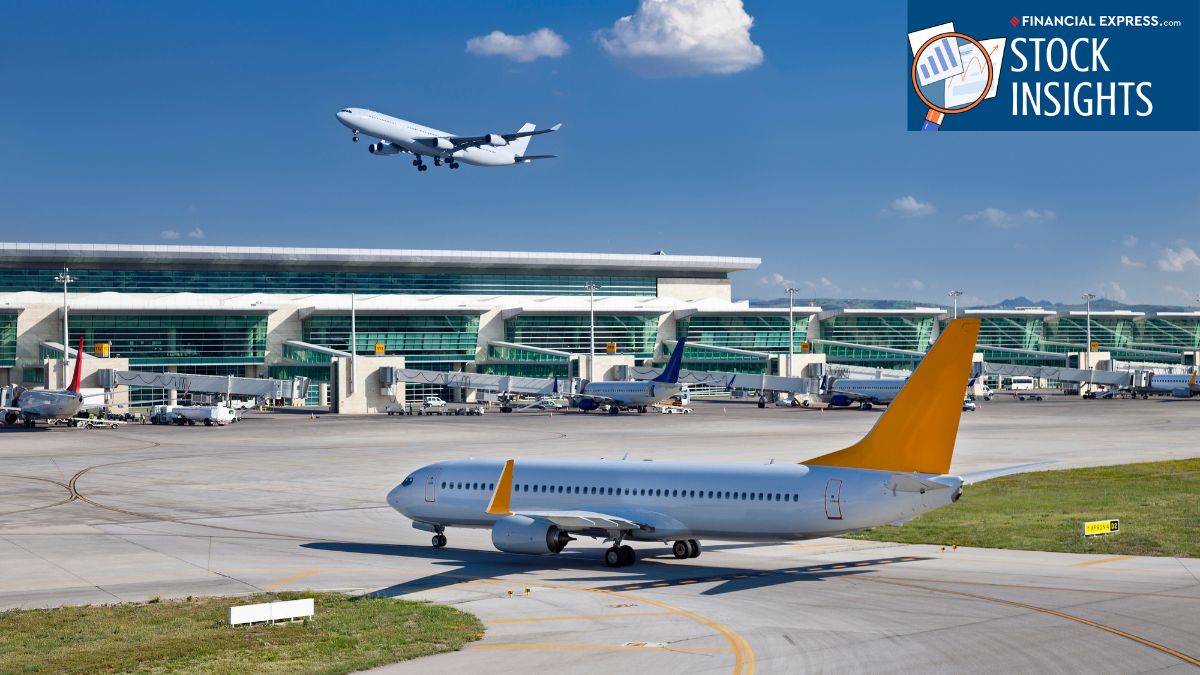 India’s Aviation Duopoly: Why these stocks are winning the passenger surge. (Image Source: Canva)