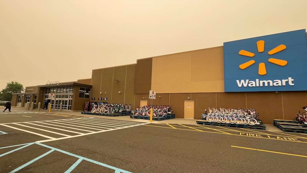 Walmart Joins Nasdaq-100 with New Leadership and AI Ventures