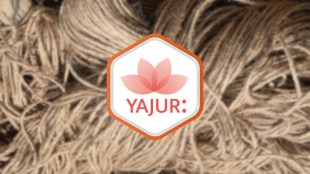 Summary of Yajur Fibres SME IPO featuring the ₹168-₹174 price band, financial highlights showing ₹42.32 crore profit in FY25, and key risks including a CBI investigation alert.
