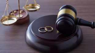 Canadian man ordered to pay massive maintenance after quitting job