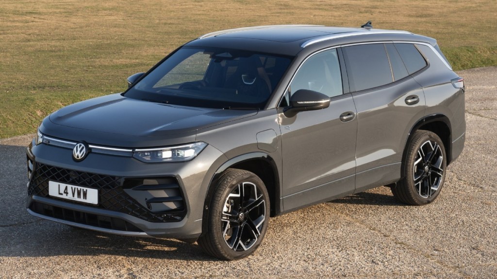 Volkswagen lines up Tayron to re-enter three-row SUV space