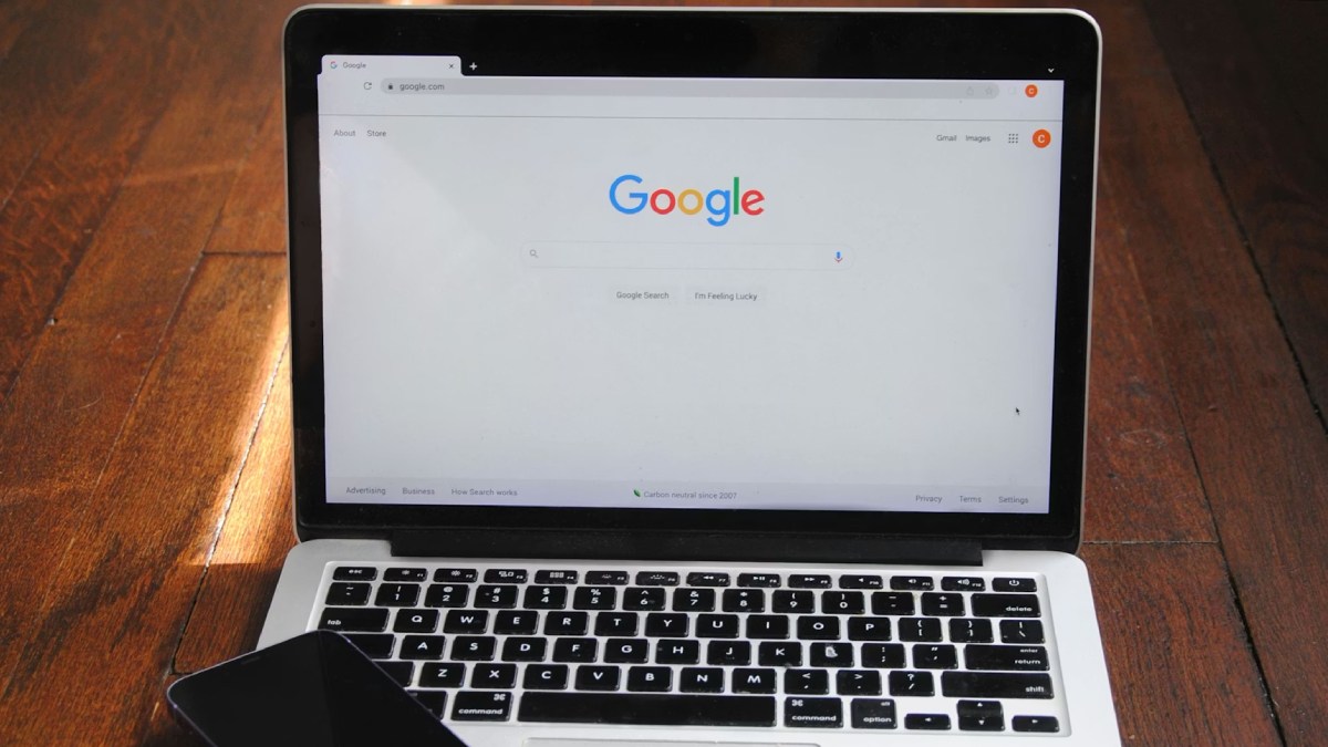 Chrome Drops macOS 12 Monterey Support in 2026