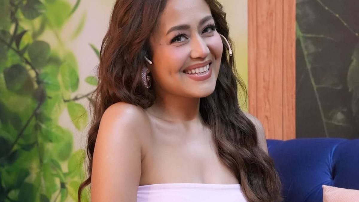 Neha Kakkar announces sudden break Neha Kakkar announces sudden break