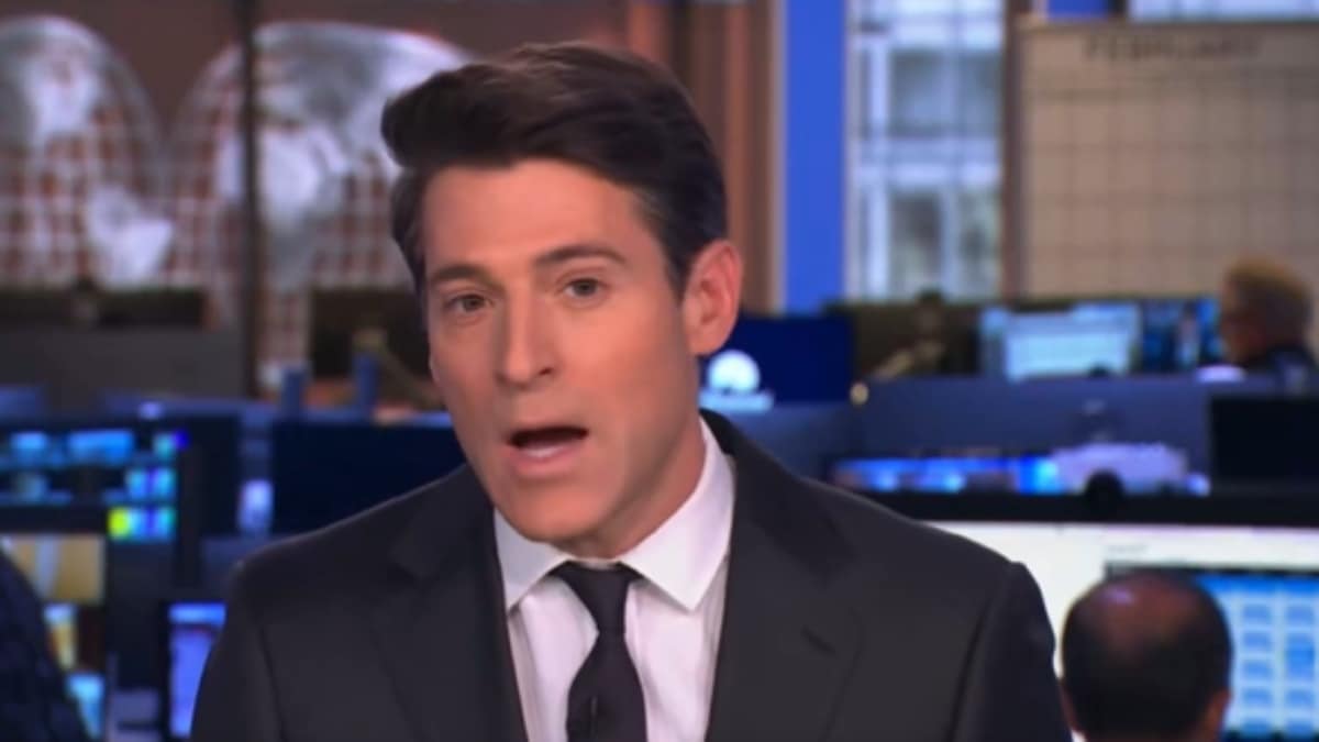 Wer ist Tony Dokoupil? Der neue Nachrichtensprecher der CBS Evening News ...