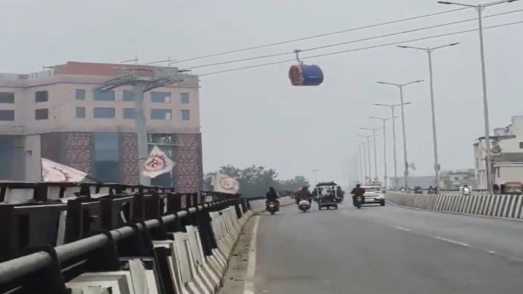 viral Varanasi ropeway swing video viral Varanasi ropeway swing video