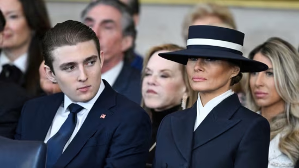 US First Lady Melania Trump with her son Barron Trump (Image source: Reuters) US First Lady Melania Trump with her son Barron Trump (Image source: Reuters)