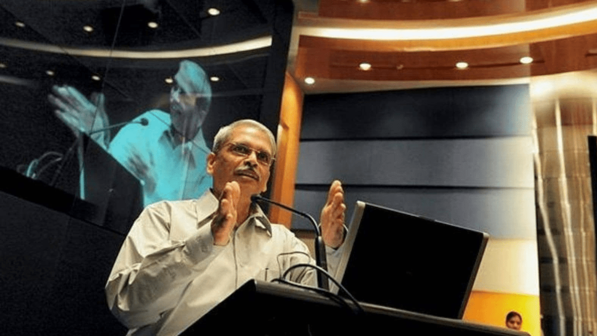 Budget: Dishes out direction, eyes clean-up with sector-specific plans: Kris Gopalakrishnan (Source: IE) Budget: Dishes out direction, eyes clean-up with sector-specific plans: Kris Gopalakrishnan (Source: IE)