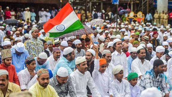 Maharashtra scraps 5% Muslim quota
