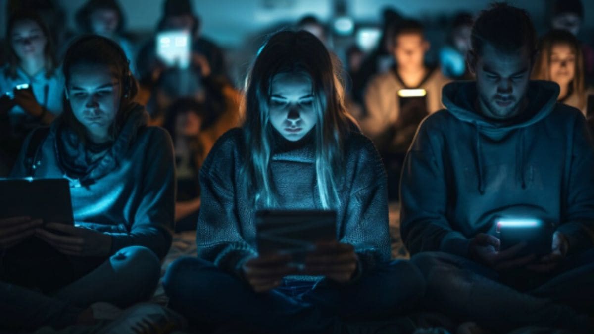 Should children be kept off social media