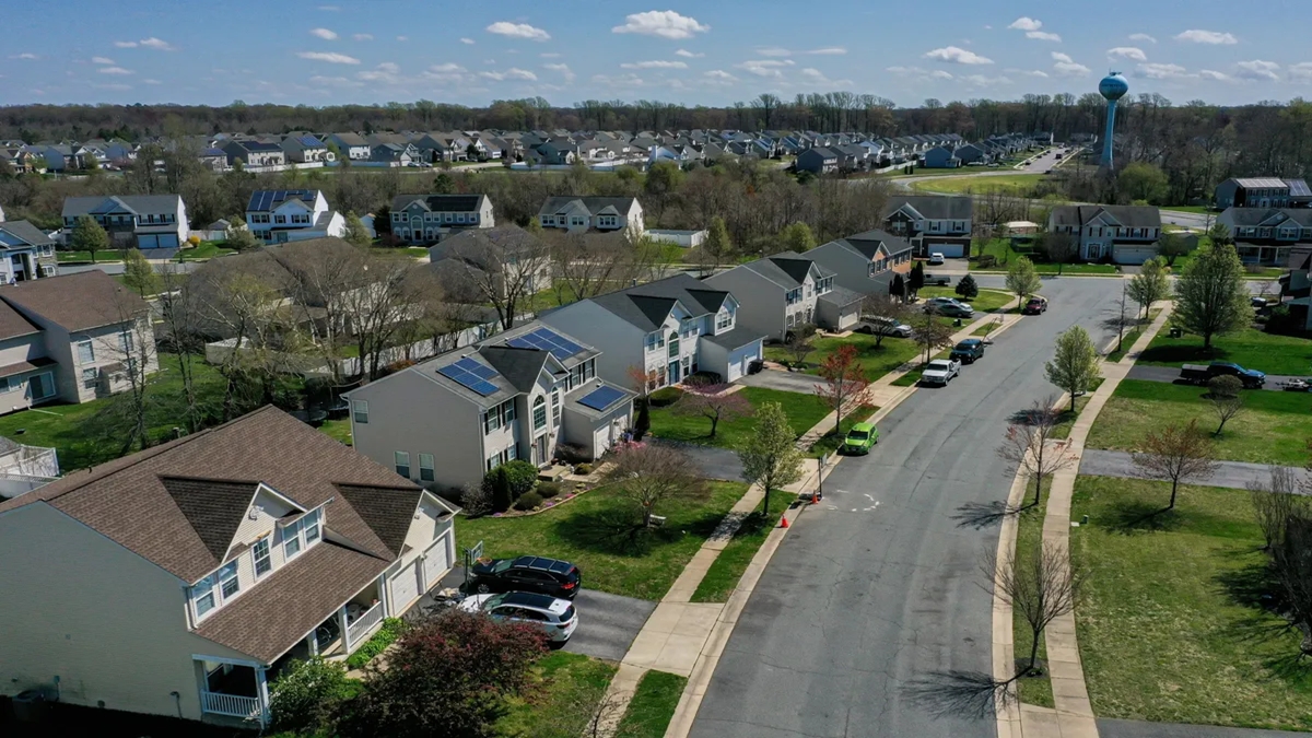 Trump administration moves to bar non-citizens from public housing — mixed ...