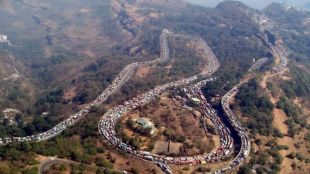 Mumbai-Pune Expressway jam