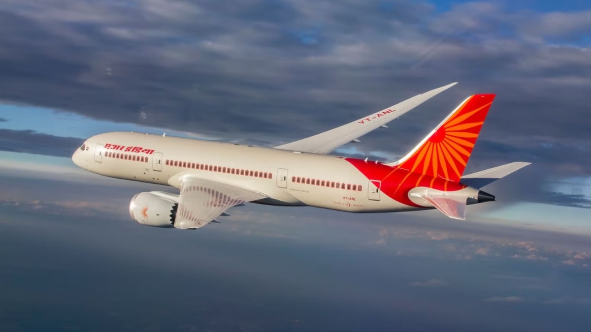 Air India to probe pilots amid fuel switch row for Boeing 787 Dreamliners