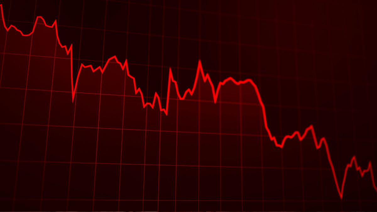 The combination of a weak economy and high inflation is a worst-case scenario for investors because the Federal Reserve has no good tool to fix both problems at the same time. The combination of a weak economy and high inflation is a worst-case scenario for investors because the Federal Reserve has no good tool to fix both problems at the same time.