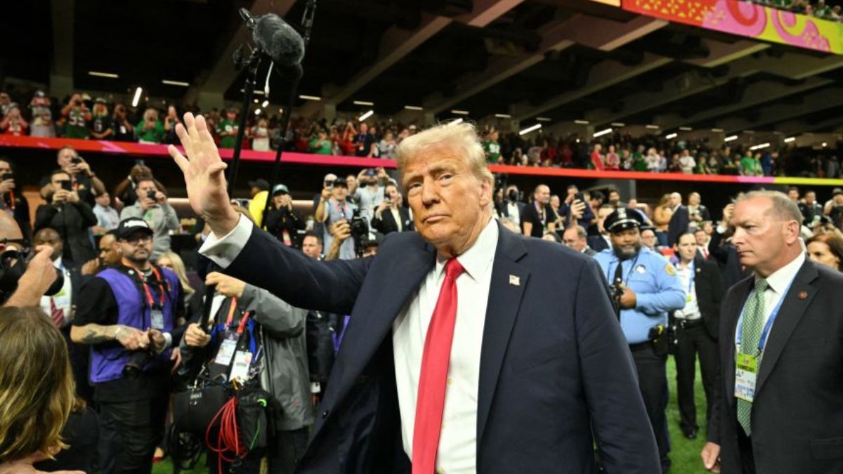 Trump’s Super Bowl no-show: distance, Bad Bunny — and fears of public backlash Trump’s Super Bowl no-show: distance, Bad Bunny — and fears of public backlash