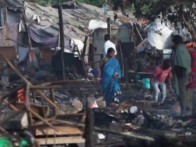 Massive fire at Delhi’s Uttam Nagar destroys near 400 slums, cause still unknown