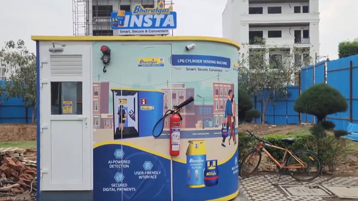 Netizens call out India’s first 24x7 LPG ATM in Gurugram; compare it to 'water ATMs which are dry now' Netizens call out India’s first 24x7 LPG ATM in Gurugram; compare it to 'water ATMs which are dry now'