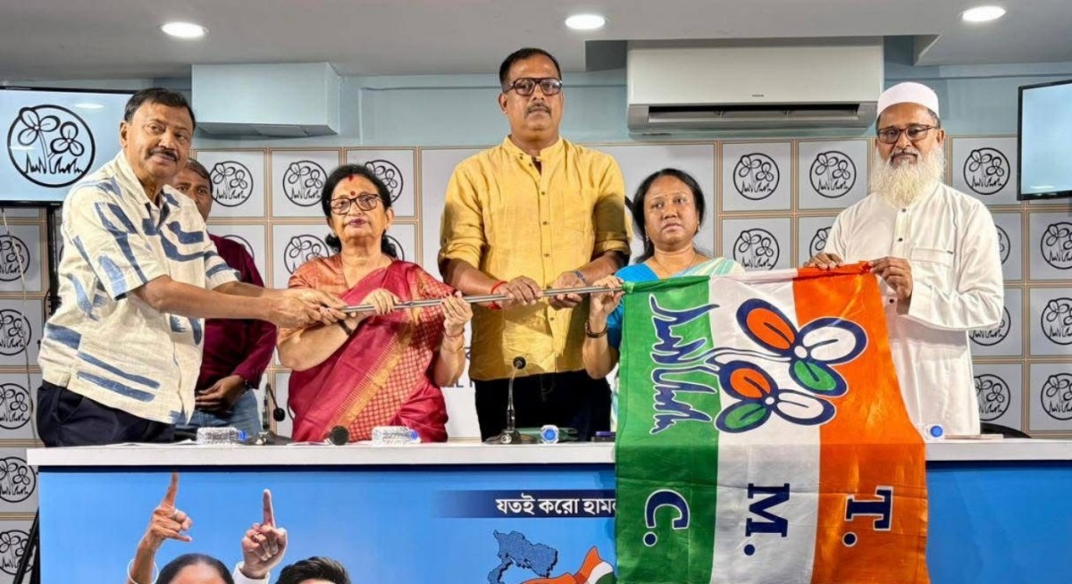 West Bengal Assembly Election 2026: Cricketer Shib Shankar Paul, Santal academic and Islamic scholar join Trinamool Congress West Bengal Assembly Election 2026: Cricketer Shib Shankar Paul, Santal academic and Islamic scholar join Trinamool Congress
