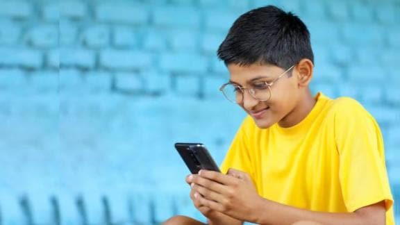 Karnataka and Andhra Pradesh Lead India’s Push for Under-16 Social Media Bans: A New Regulatory Frontier