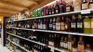 Liquor Prices May Rise 15% as Distillers Seek Urgent Hikes Amid West Asia Supply Shocks