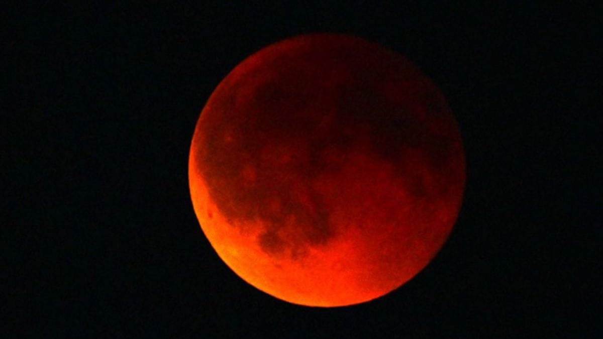LUNAR ECLIPSE 2026 LIVE: Chandra Grahan Today; Sutak Kaal, City-Wise Timings & ‘Blood Moon’ Visibility in India