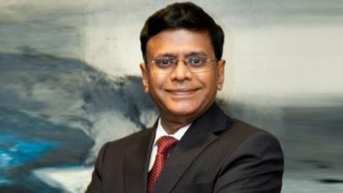 Blue Star MD B Thiagarajan expects India’s air conditioner industry to grow 25–30% in FY27 despite volatile demand, citing factors such as summer intensity, commodity prices, the West Asia conflict and consumer sentiment. Blue Star MD B Thiagarajan expects India’s air conditioner industry to grow 25–30% in FY27 despite volatile demand, citing factors such as summer intensity, commodity prices, the West Asia conflict and consumer sentiment.