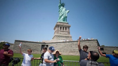 US to lose $3.4 bn, 40,000 jobs as foreign student numbers fall
